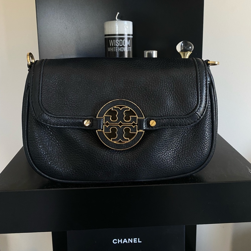 AUTHENTIC Tory Burch crossbody bag